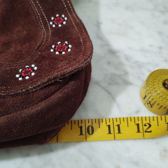 EUC Vintage Amilet Brown Suede Leather Saddle Bag Purse Shoulder Bag Bead Flower - Picture 9 of 11